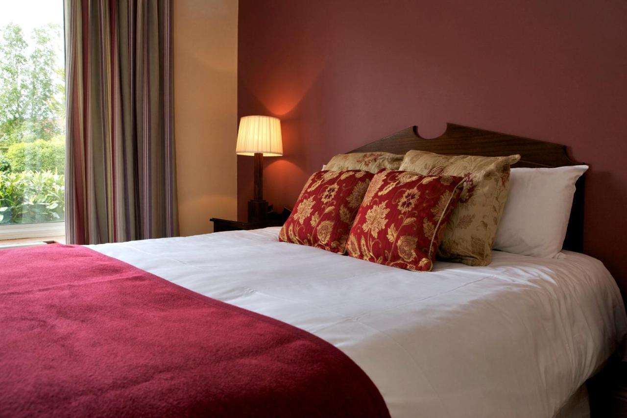 Glenwood House Hotel Carrigaline Exterior photo